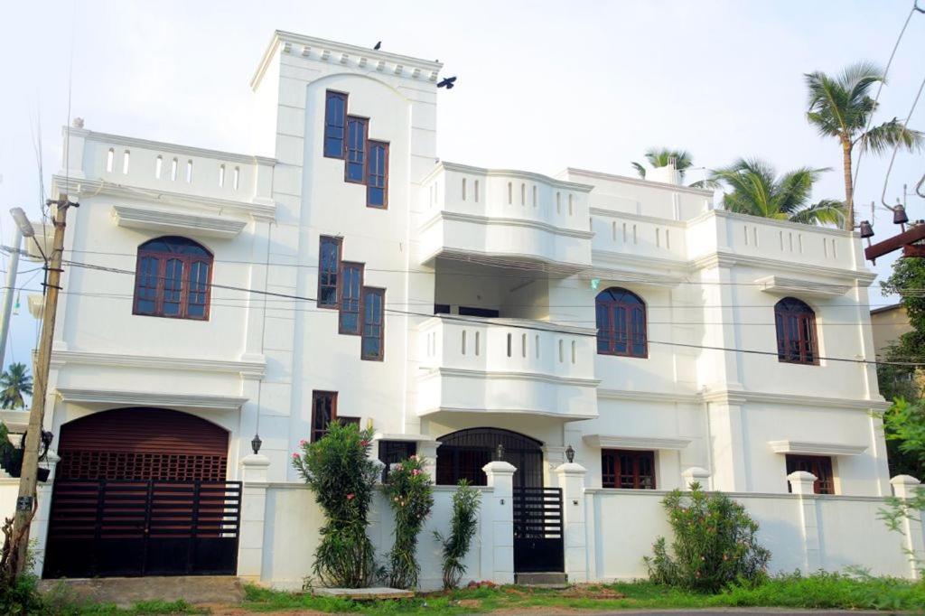 Mp Villa - Lovely Furnished Appartment Pondicherry Luaran gambar